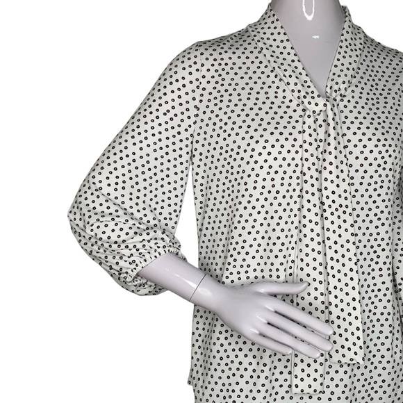 Adrianna Papell Top 3/4 Sleeve Bow Tie White Base Black Dipsy Floral Print Sz S - Picture 3 of 10
